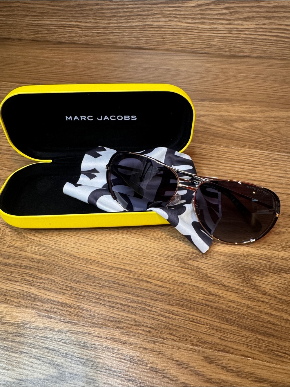 Marc Jacobs Men’s Aviator Sunglasses in Brown and Gold